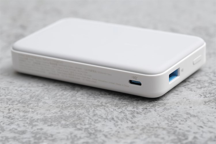 Pin sạc dự phòng 10000mAh không dây Magnetic Type C PD QC 3.0 20W Anker MagGo A1641 Màu Trắng