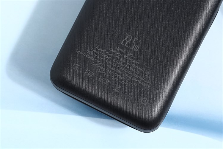 Pin sạc dự phòng Polymer 20000mAh Type C PD QC 3.0 22.5W Xmobile S2032 kèm cáp Lightning và Type C Màu Đen