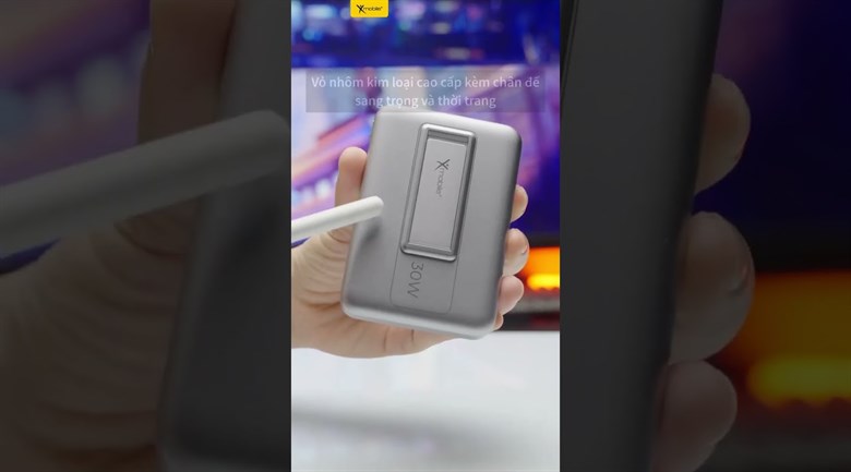 Pin sạc dự phòng 10000mAh Không dây Magnetic Qi2 Type C PD 30W Xmobile JP387