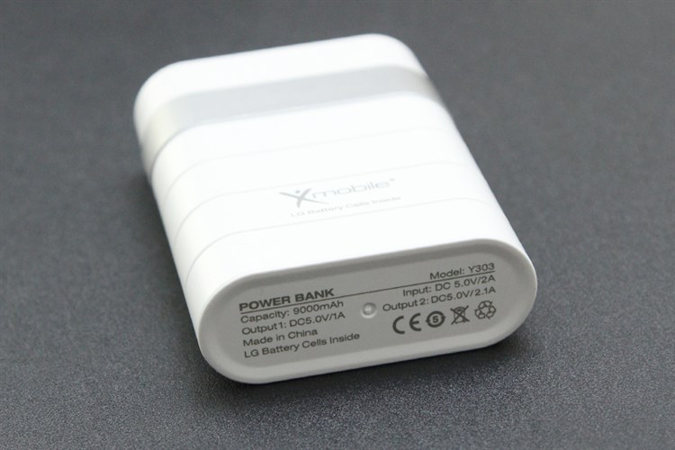 Xmobile Y303 Màu Trắng - Bạc