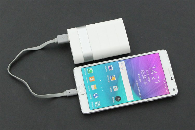 Xmobile Y303 Màu Trắng - Bạc