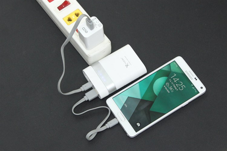 Xmobile Y303 Màu Trắng - Bạc