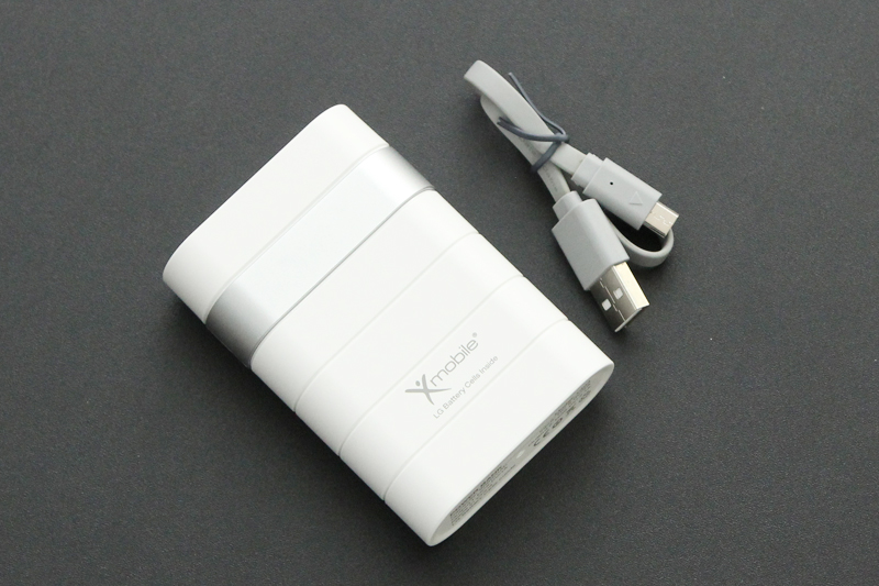 Xmobile Y303 Màu Trắng - Bạc