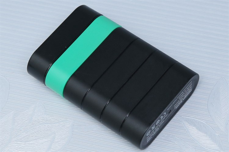 Xmobile Y303 Màu Đen - Xanh lá