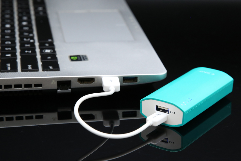 Sạc pin bằng laptop Sạc pin bằng laptop