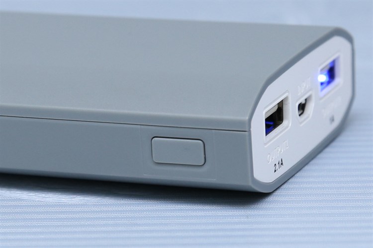 Pin sạc dự phòng eSaver 7.500 mAh Y323 Màu Xám