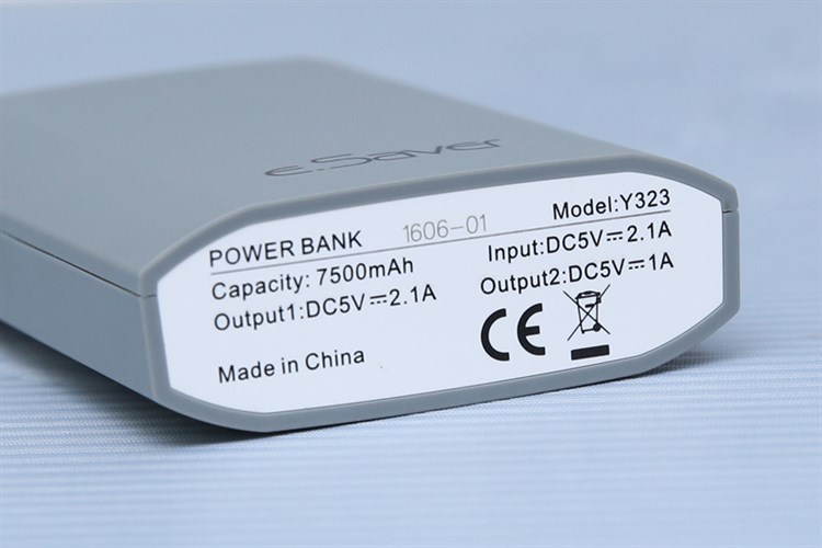 Pin sạc dự phòng eSaver 7.500 mAh Y323 Màu Xám