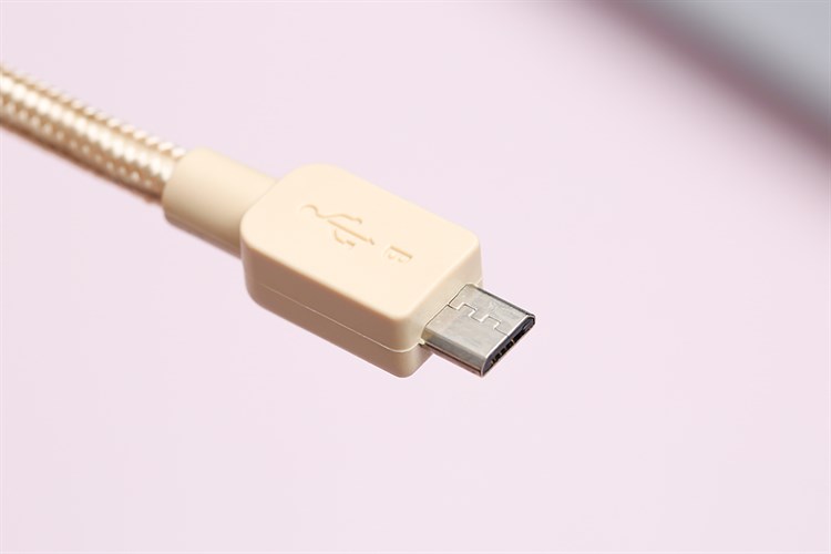 Dây cáp Micro USB 1.5m Sony CP-ABP150 Dây Nilon Màu Vàng