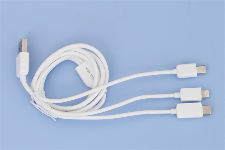 Cáp 3 đầu Lightning Type-C Micro 1 m Xmobile AP03-1000 Màu Trắng