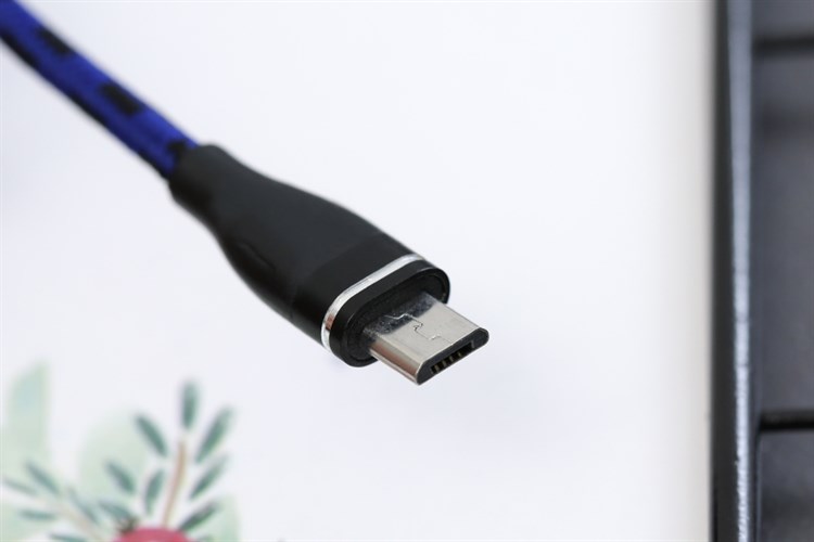 Cáp Micro USB 2m Xmobile LTMP-2006 Màu Xanh Navy