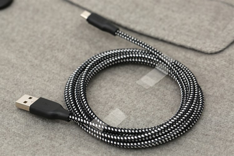 Cáp Micro 2 m AUKEY CBAM2 Đen Trắng Màu Trắng - Đen