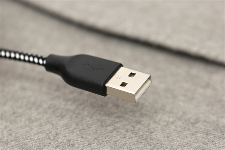 Cáp Micro 2 m AUKEY CBAM2 Đen Trắng Màu Trắng - Đen