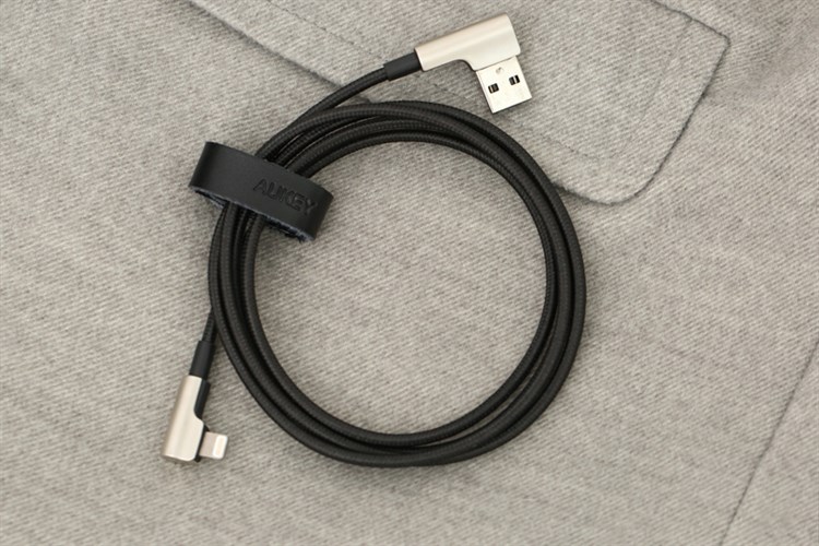 Cáp Lightning MFI 1.2m AUKEY CB-BAL6 Đen Màu Đen