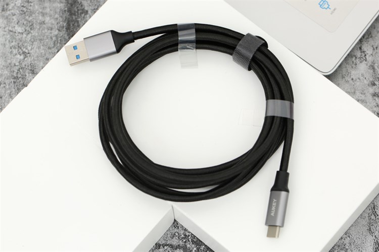 Cáp Type-C 2m AUKEY CB-CD3 Màu Đen