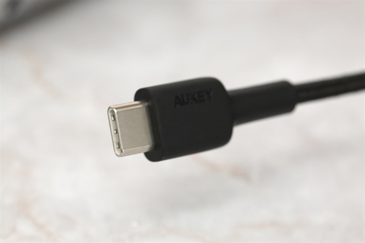 Cáp C - Lightning MFI 1.2 m AUKEY CB-CL1 Đen Màu Đen