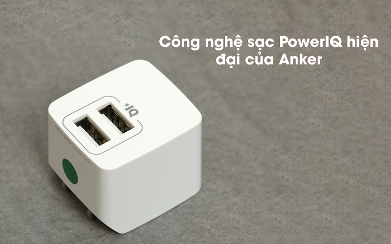 Adapter sạc 2.4A Dual Anker A2620 Trắng tích hợp công nghệ PowerIQ hiện đại