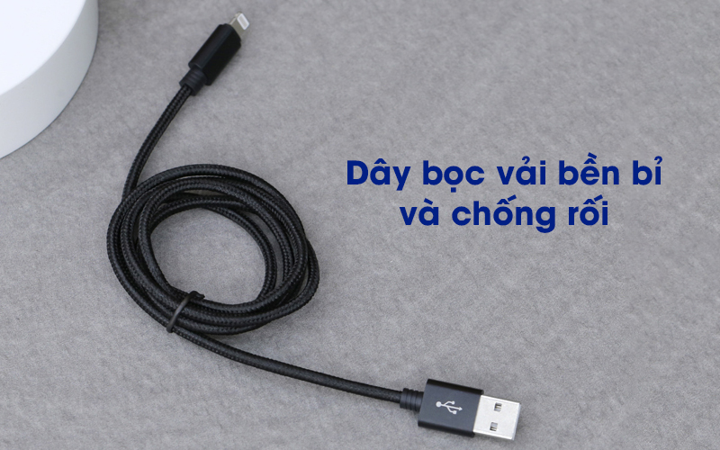 Cáp Lightning 1m Xmobile Spanker B Đen có thiết kế chắc chắn