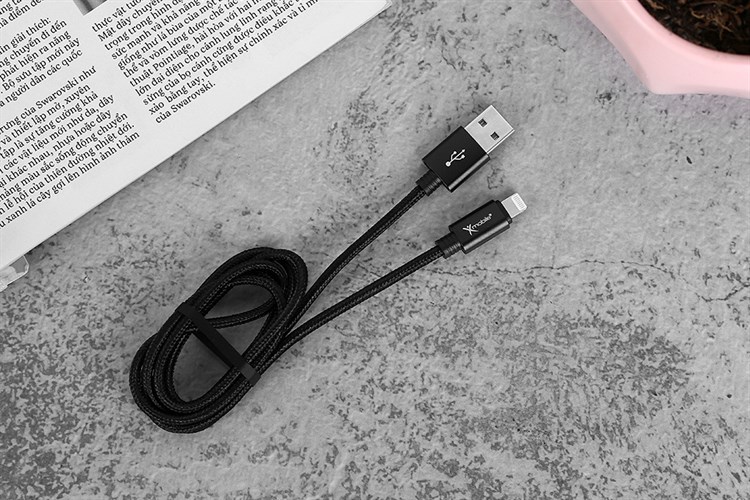 Cáp Lightning 1m Xmobile Spanker B 2 Đen Màu Đen