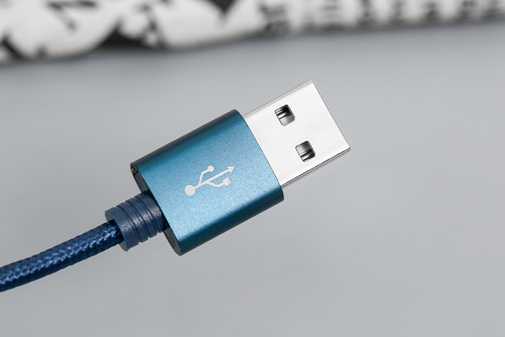 Cáp sạc và truyền dữ liệu 3 đầu USB-A - Type-C Lightning Micro USB 15W 1m eValu Spanker B 2 Màu Xanh dương đậm