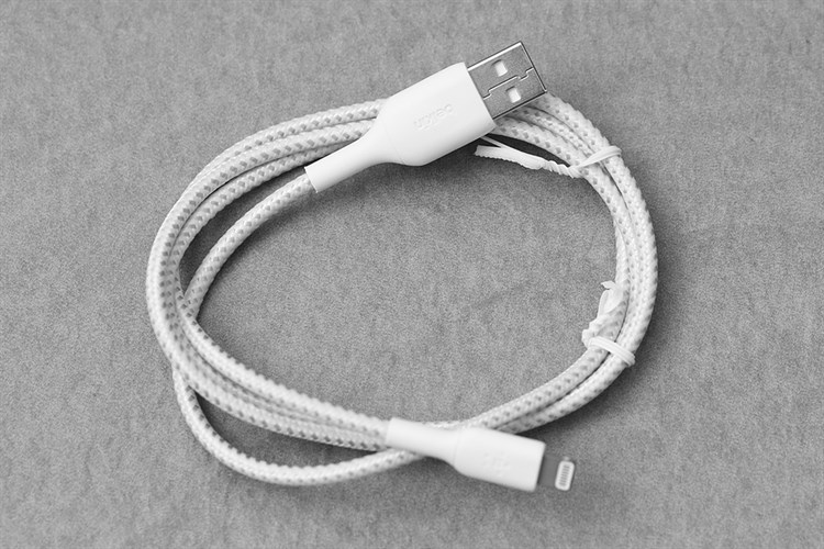 Cáp Lightning MFI 1m Belkin CAA002 Màu Trắng