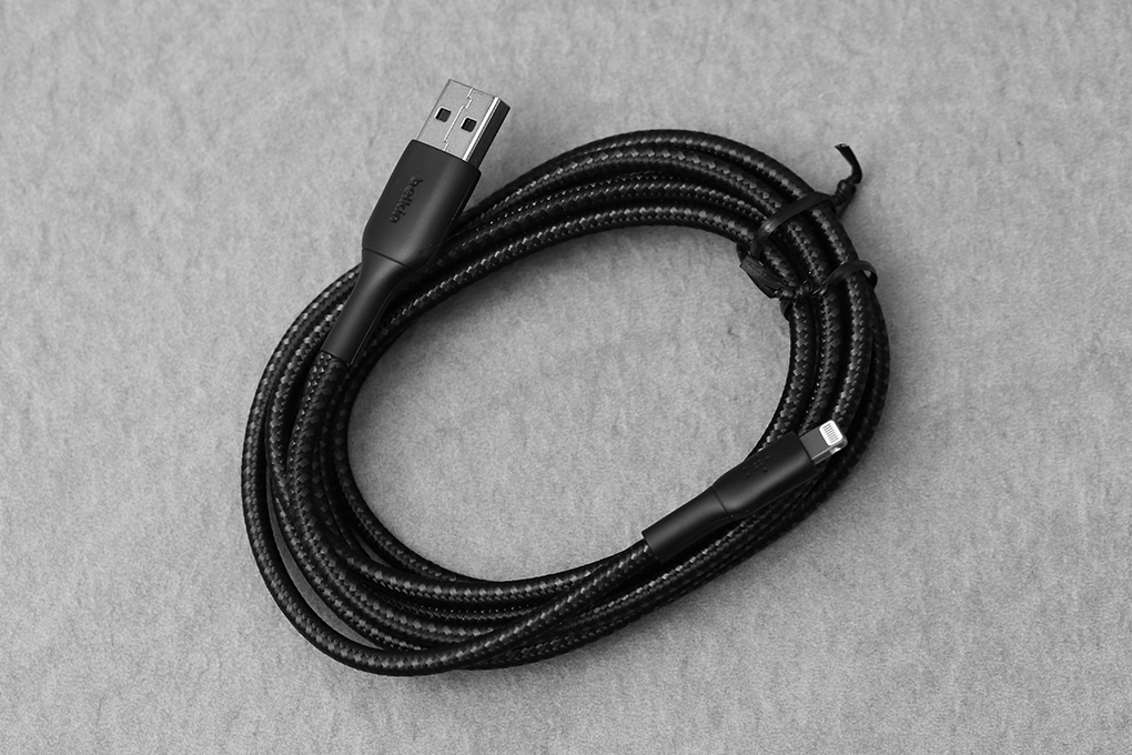 Cáp Lightning MFI 2m Belkin CAA002 - 2