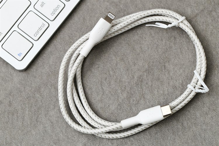 Cáp sạc Type C - Lightning MFI Belkin CAA004 1m Màu Trắng