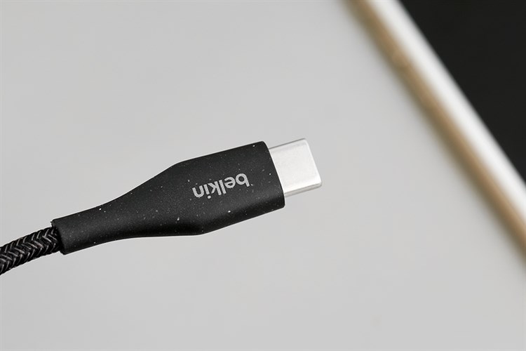 Cáp Type C - Lightning MFI 1.2m Belkin Duratex Plus F8J243 Màu Đen