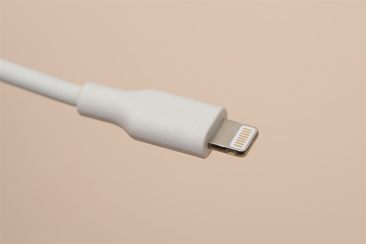 Cáp sạc và truyền dữ liệu USB-A - Lightning 12W 1m AVA+ DR-L04 Màu Trắng