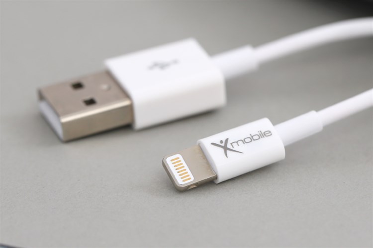 Dây cáp Lightning 1 m Xmobile Màu Trắng