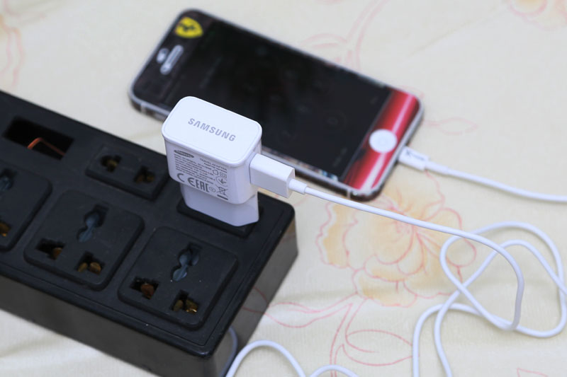 Dây cáp Lightning 1 m Xmobile - Dây cáp dài tiện dụng