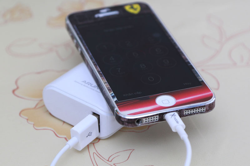 Dây cáp Lightning 1 m Xmobile - Sạc pin cho thiết bị từ pin sạc dự phòng