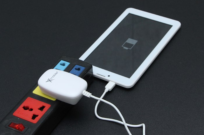 Sạc dây Micro USB 1 m Xmobile Màu Trắng