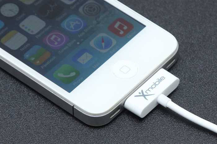 Dây cáp iPhone 4 - iPhone 4s 1 m Xmobile Màu Trắng