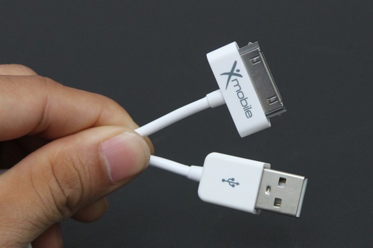 Dây cáp iPhone 4 - iPhone 4s 1 m Xmobile Màu Trắng