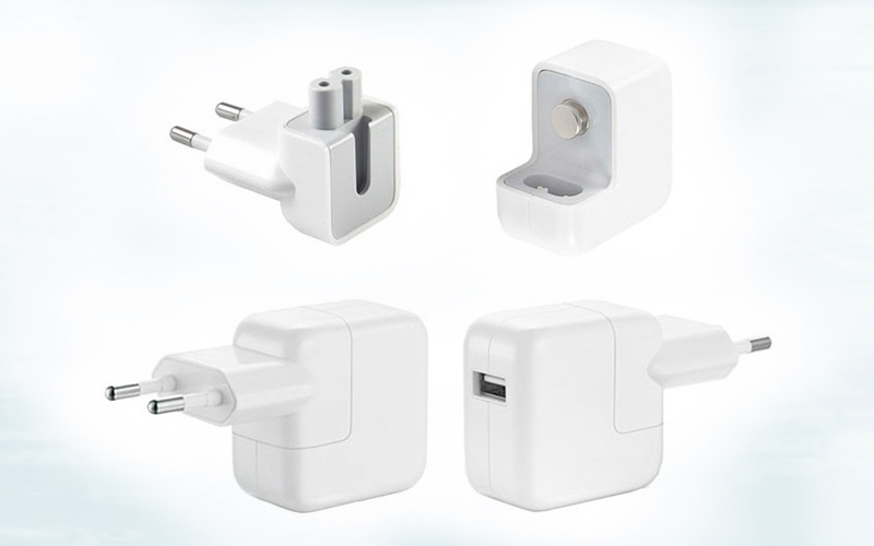 Thuận lợi mang theo với thiết kế nhỏ gọn - Adapter sạc 12W Apple MD836ZM