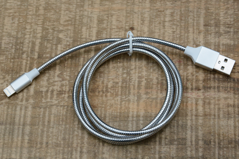 Dây cáp Lightning 1 m Xmobile LTL-03 - Dễ dàng mang theo bên người Dây cáp Lightning 1 m Xmobile LTL-03 - Dễ dàng mang theo bên người