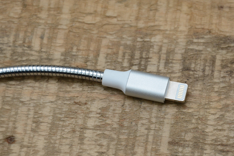 Dây cáp Lightning 1 m Xmobile LTL-03 - Đầu cáp Lightning thích hợp với cổng Lightning được trang bị trên thiết bị Dây cáp Lightning 1 m Xmobile LTL-03 - Đầu cáp Lightning thích hợp với cổng Lightning được trang bị trên thiết bị