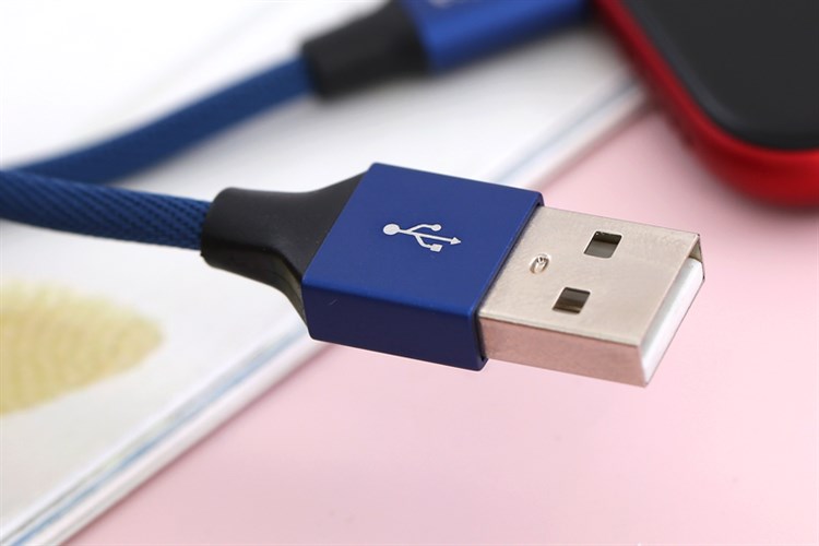 Dây cáp Lightning 2 m e.VALU LTL-04 Màu Xanh Dương