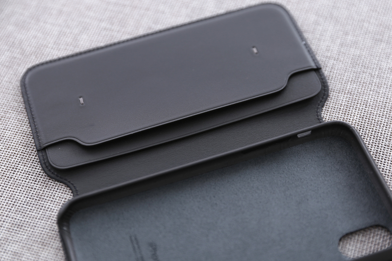 Ốp lưng iPhone X Nấp gập Folio Apple MQRY2 Màu Đen