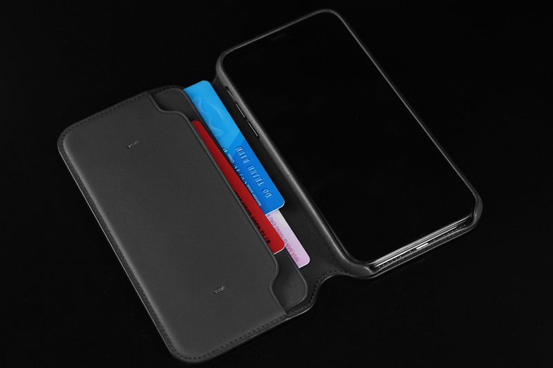 Ốp lưng iPhone X Nấp gập Folio Apple MQRY2 Màu Đen