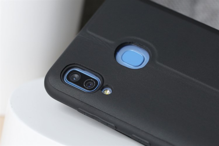 Ốp lưng Galaxy A30 Nhựa dẻo Techflip Iv MEEKER Màu Đen