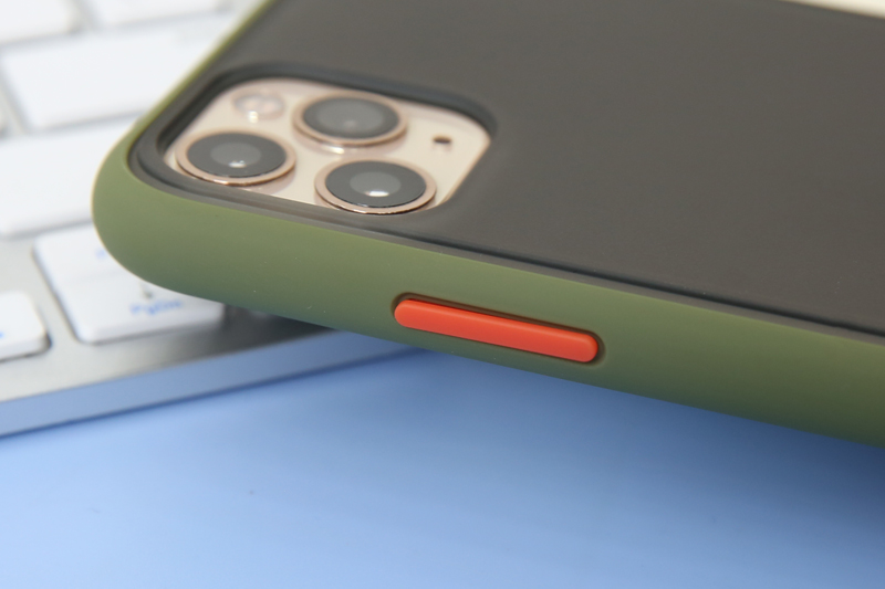 Ốp lưng iPhone 11 Pro Max Nhựa cứng viền dẻo Moral OSMIA