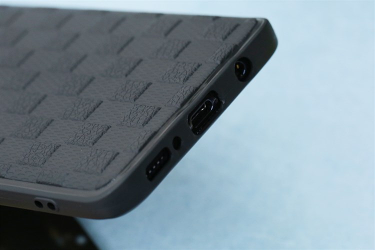 Ốp lưng Galaxy A51/A31 Nhựa dẻo Portude JM Màu Đen