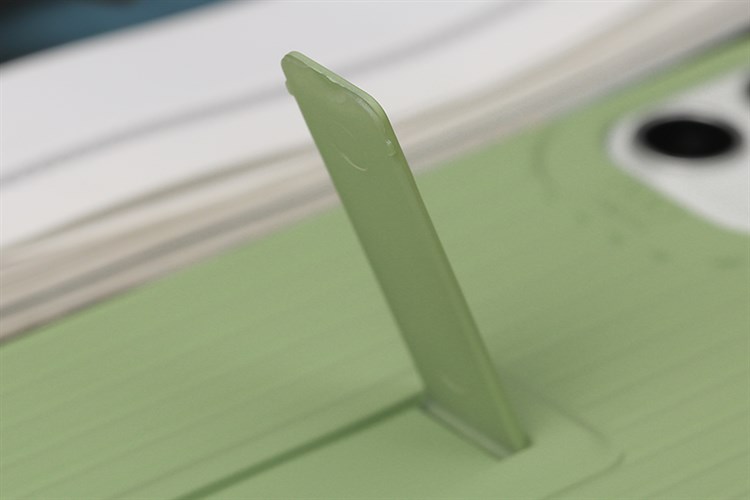 Ốp lưng iPhone 11 Nhựa dẻo Luggage Kick JM Màu Xanh mint