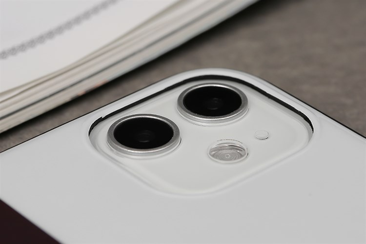 Ốp lưng iPhone 11 Nhựa dẻo IMD JM Printing Màu Trắng - Đỏ