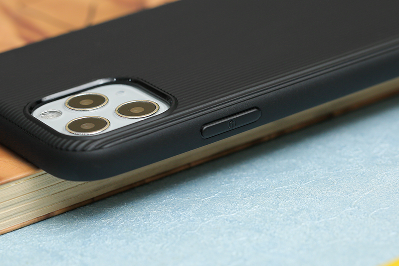 Ốp lưng iPhone 11 Pro Nhựa dẻo Line Pattern TPU COSANO
