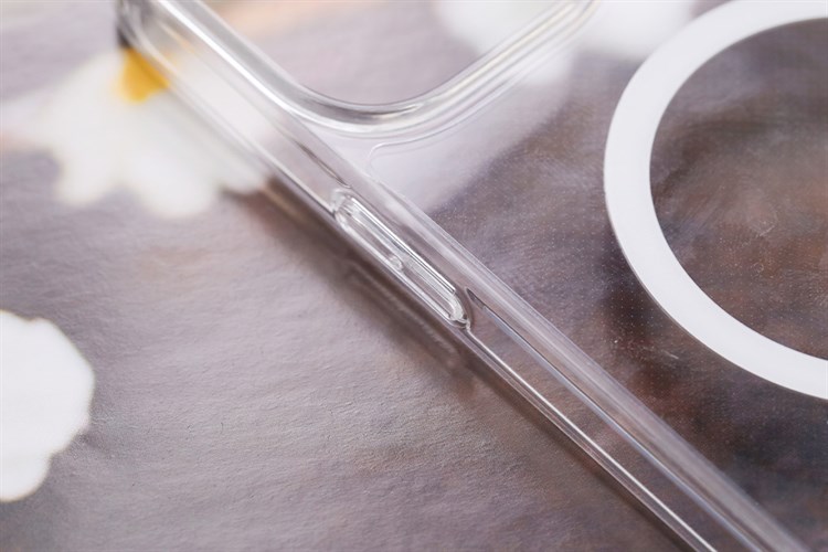 Ốp lưng Magsafe iPhone 13 Pro Max Nhựa dẻo CRTSTAL JM Màu Trắng