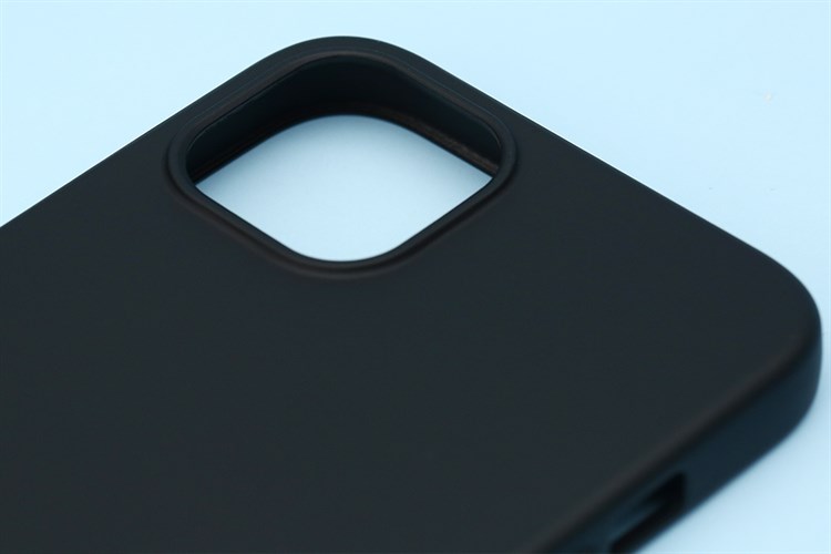 Ốp lưng iPhone 13 Silicone OSMIA Màu Đen