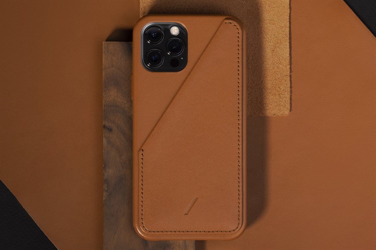 Ốp lưng iPhone 12 Pro Max Da Native Union CLIC CLASSIC Màu Nâu