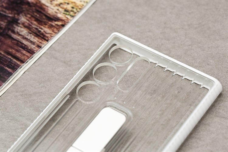 Ốp lưng Galaxy S22 Ultra Nhựa cứng viền dẻo Protective Standing Samsung Chính hãng Màu Trắng